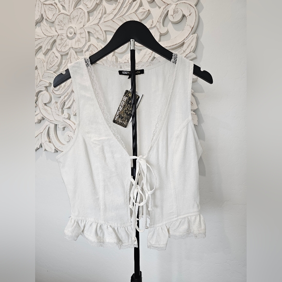 NWT White Lace-Trimmed Linen Vest - Versatile. Sz Medium (Tagged L) - Picture 2 of 7